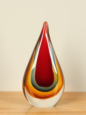 Glazen druppel met rode kern, 18 cm