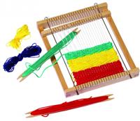 Weefgetouw 6 delig - 19 x 22 cm - speelgoed/knutselen - kinderen Weefgetouw 6 delig - 19 x 22 cm - speelgoed/knutselen - kinderen