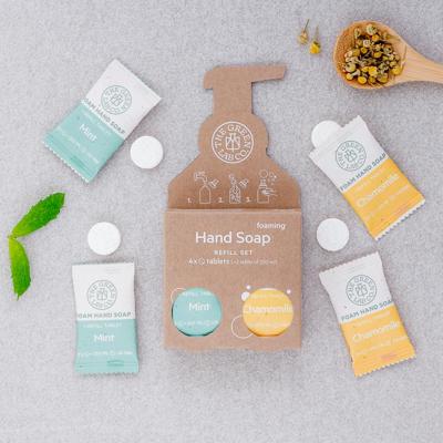 The Green Lab Co Handzeep navulset munt & kamille The Green Lab Co Handzeep navulset munt & kamille