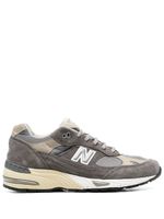 New Balance baskets lacées à patch logo - Gris New Balance baskets lacées à patch logo - Gris