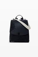 Kleine rugzak met klep en gravures - BLACK - U