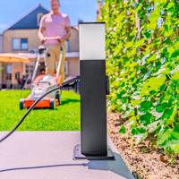 Rustic S Buitenstopcontactpaal 42cm - LED sokkellamp met buitenstopcontact - 2 stopcontacten - IP44 waterdicht - E27 fitting - Zwart - Tuinlantaarn