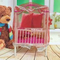 5 PC'S Doll House kunststof baby cot miniatuur meubilair slaapkamer decoratie