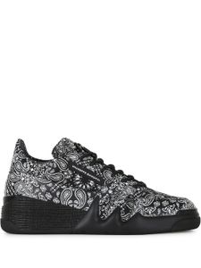 Giuseppe Zanotti baskets à motif cachemire - Noir