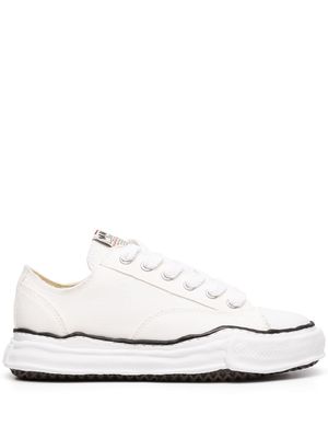 Maison MIHARA YASUHIRO contrast lace-up sneakers - Blanc
