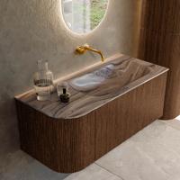 Badmeubel Mondiaz Kurve-Dlux | 105 cm | Meubelkleur Walnut | Wastafelkleur Sombra | Solid surface | Wasbak rechter zijde spoelbak | Zonder kraangat(en)