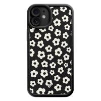 iPhone 12 zwarte case - Retro bloempjes
