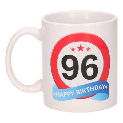 96 jaar Verjaardag koffiemok - cadeau beker - stopbord print - 300 ml - keramiek - wit
