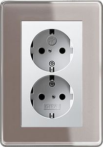 Dubbel stopcontact wit glanzend met Gira esprit umbra glas afdekraam rond