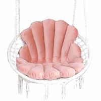 Handgemaakte hangstoelkussen schelp / shell vorm van CLEANABOO® stof Velvet Roze - thumbnail