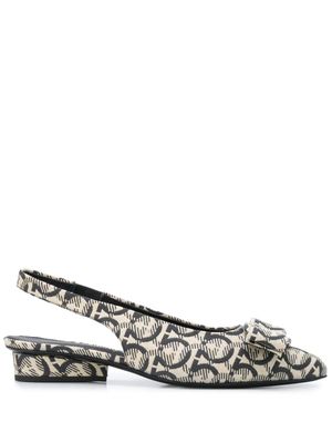 Ferragamo escarpins imprimés Vara Gancio - Tons neutres