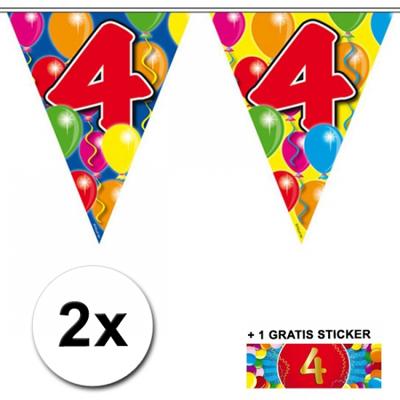 Leeftijd versiering - 2x vlaggenlijnen 4 jaar - met gratis sticker - feestartikelen - verjaardag