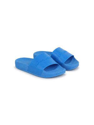 Marc Jacobs Kids claquettes à logo embossé - Bleu
