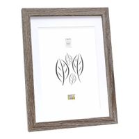 Deknudt Fotokader in vergrijsde eikkleur met witte passe-partout 18x24 S66KH3 Deknudt Fotokader in vergrijsde eikkleur met witte passe-partout 18x24 S66KH3