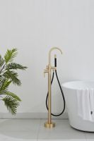Vrijstaande badkraan SaniClear Brass Pro | Hoogte uitloop 100 cm | Draaibare uitloop | Mengkraan | Rond | Geborsteld messing - mat goud
