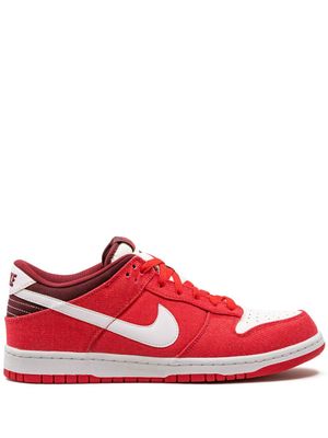 Nike baskets Dunk Low 'Hyper Red' - Rouge
