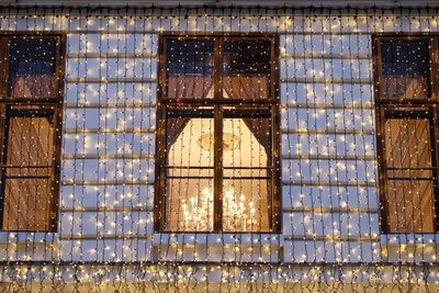 LED string 3M 30 extrawarm witte LEDs 2400K WW+ snoer zwart dimbaar voor een zee van licht