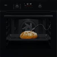 AEG 5000 SurroundCook met SteamBake - Heteluchtoven met stoomondersteuning met pyrolysereiniging NBA5P521AB