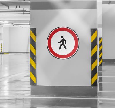 Muursticker verboden voor voetgangers