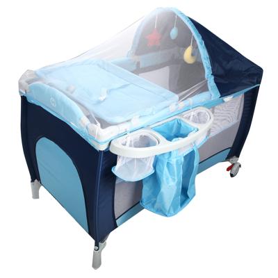 3 in 1 Opvouwbaar Babybedje Luiertafel Afneembaar en Verstelbaar Net Inclusief Muziekdoos Hangend Speelgoed en Draagtas
