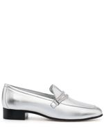 Stuart Weitzman mocassins à ornements en cristal - Argent