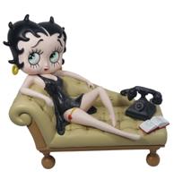 Betty Boop op Cream Chaise Lounge Bankje Beeld - 19 cm