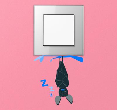 Muursticker stopcontact Bat zet tekst uit