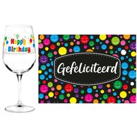 Happy Birthday cadeau glas 18 jaar verjaardag en Gefeliciteerd kaart - thumbnail