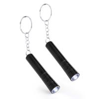 Sleutelhanger met zaklamp - 2x - zwart - Uitdeel speelgoed cadeautjes - mini zaklampen