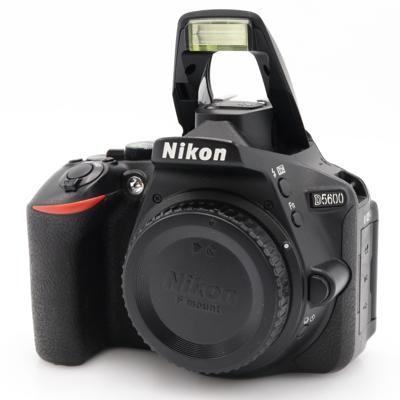 Nikon D5600 body occasion