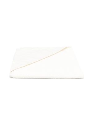 Emporio Armani Kids couverture en tissu éponge à motif monogrammé - Tons neutres