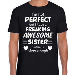 Freaking awesome Sister / zus cadeau t-shirt zwart heren