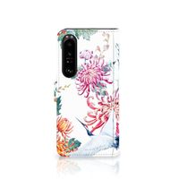 Sony Xperia 1 IV Telefoonhoesje met Pasjes Bird Flowers