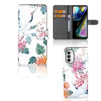 Motorola Moto G52 | Moto G82 | Telefoonhoesje | Met pasjeshouder | Bird Flowers