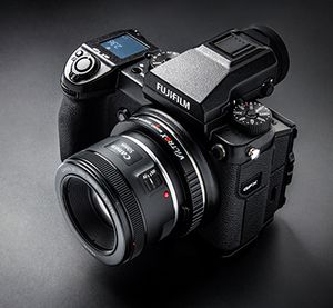VILTROX EF-GFX camera lens adapter