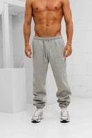 Nike Club Cuffed Pants Trainingsbroek Heren Grijs - Maat XL - Kleur: Grijs | Soccerfanshop Nike Club Cuffed Pants Trainingsbroek Heren Grijs - Maat XL - Kleur: Grijs | Soccerfanshop