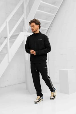 XPLCT X SFS Creative Trainingspak Heren Zwart/Wit - Maat XXL - Kleur: WitZwart | Soccerfanshop XPLCT X SFS Creative Trainingspak Heren Zwart/Wit - Maat XXL - Kleur: WitZwart | Soccerfanshop