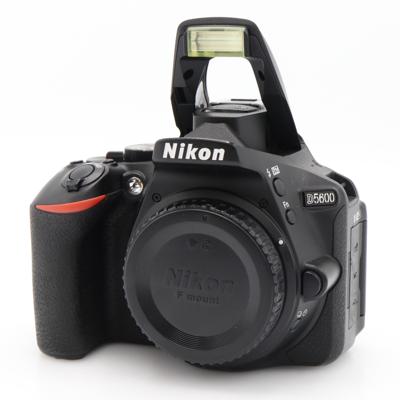 Nikon D5600 body occasion