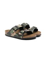 Birkenstock Kids sandales Arizona à imprimé camouflage - Vert