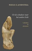 Uit de schaduw naar het andere licht (Paperback)