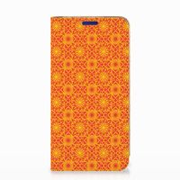 Samsung Galaxy S10e Hoesje met Magneet Batik Oranje