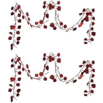 Kerstboom slinger - 2x - met bladeren - rood - 200 cm - kunststof - kerstboomversiering