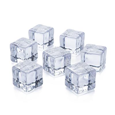 Decoris ijsblokjes - 24x stuks - transparant - kunststof - 2,5 cm - decoratie - winter themafeest Decoris ijsblokjes - 24x stuks - transparant - kunststof - 2,5 cm - decoratie - winter themafeest