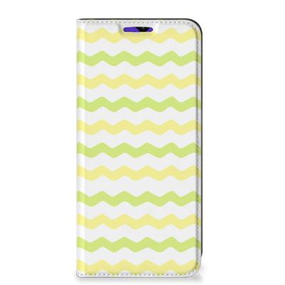 Samsung Galaxy A13 (5G) | Samsung Galaxy A04s | Hoesje met Magneet | Waves Yellow