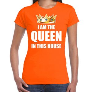 Koningsdag t-shirt Im the queen in this house oranje voor dames