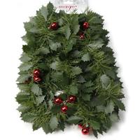 Christmas goods Kerstslinger - 2x - guirlande - hulstbladeren en besje - 270 cm - met rode kerstball