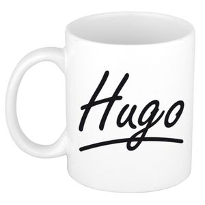 Naam cadeau mok / beker Hugo met sierlijke letters 300 ml