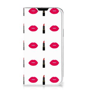 Apple iPhone 14 Plus Hoesje met Magneet Lipstick Kiss