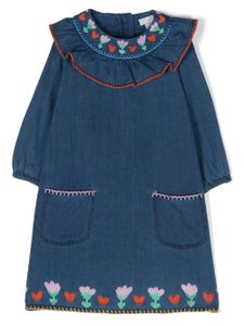 Stella McCartney Kids robe en jean à broderies - Bleu