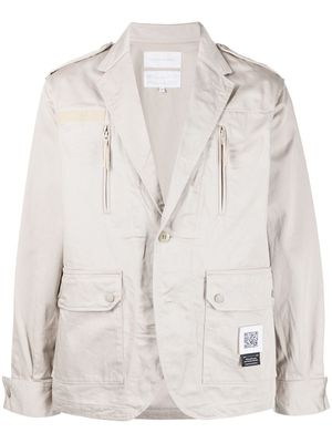 Fumito Ganryu blazer boutonné à design multi-poches - Gris